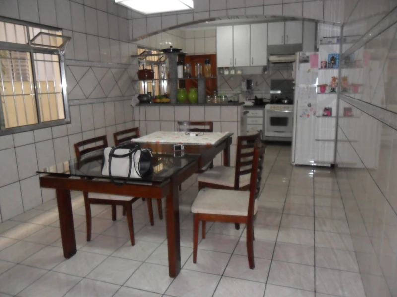Sobrado em Jardim Britania — foto 2