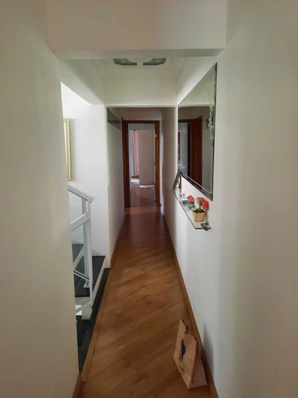 Casa em Parada de Taipas — foto 1