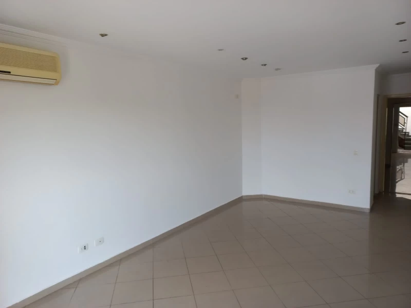 Sobrado em Jaraguá, São Paulo