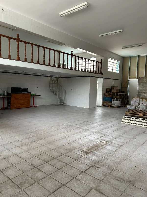 Salão em PERUS — foto 3