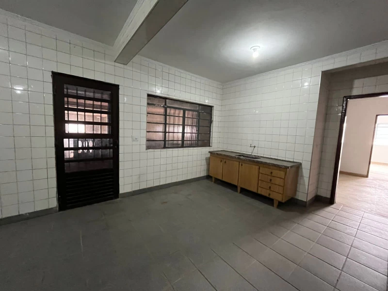 Casa em Jardim Britânia — foto 16