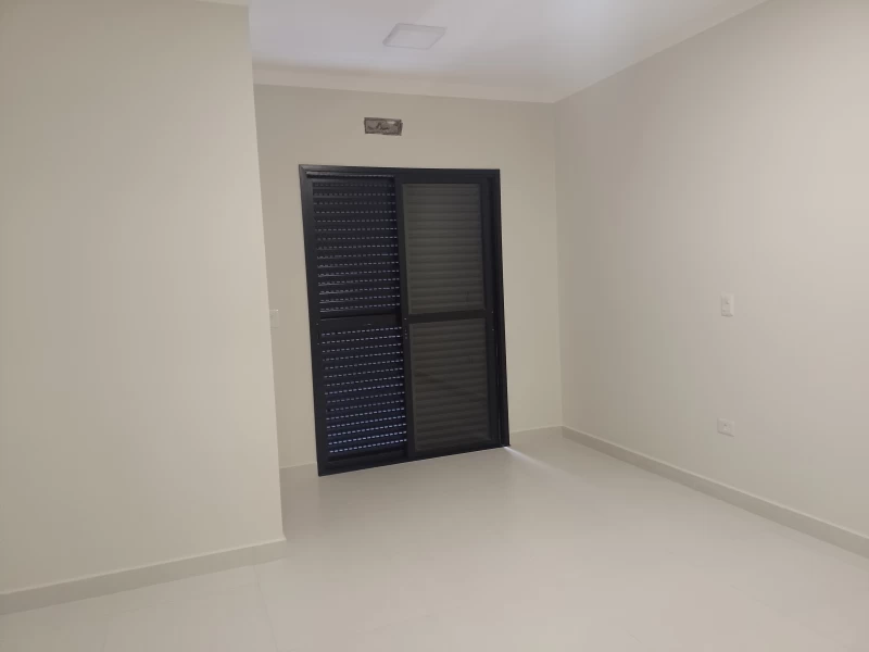 Sobrado em Parque Maria Domitila — foto 2