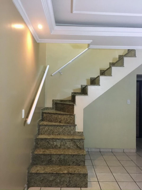 Sobrado em JD. BRITÂNIA — foto 1