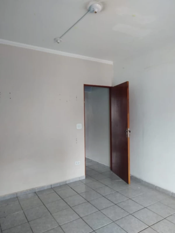 Sobrado em JARAGUÁ — foto 4