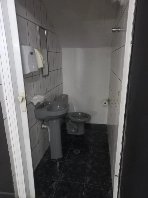 Salão em Jardim Adelfiore — foto 8