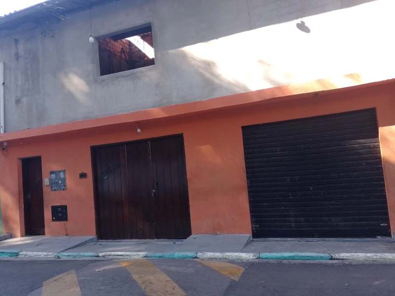 Casa em Vila Rosina, Caieiras